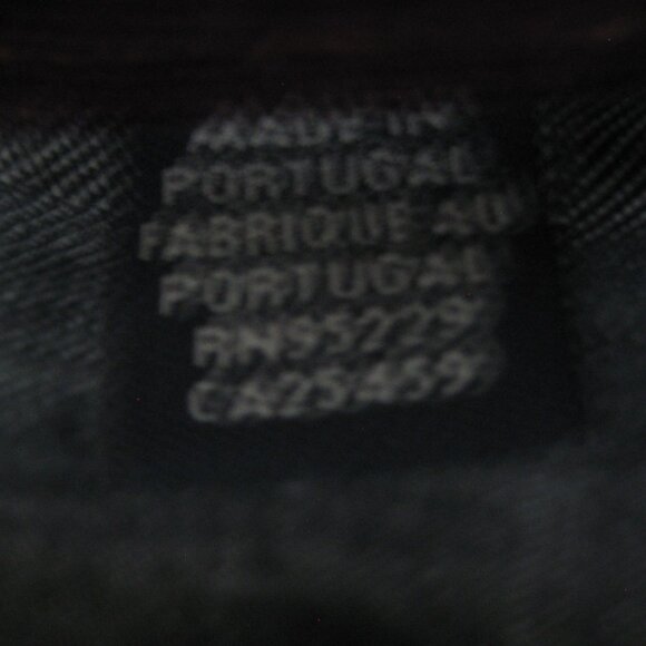 Ted Baker Navy Blue Corduroy button-up shirt, Mens size 4 (medium) - Picture 3 of 7